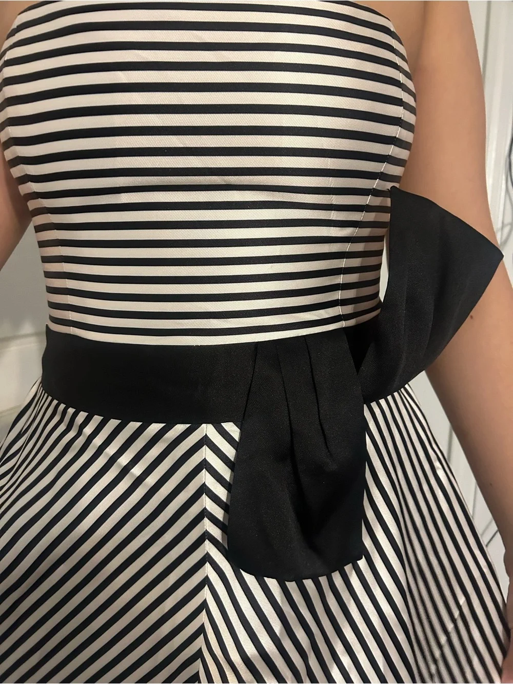 Halston Heritage Black & White Strapless A-Line Gown with Waist Bow - Picture 6 of 7